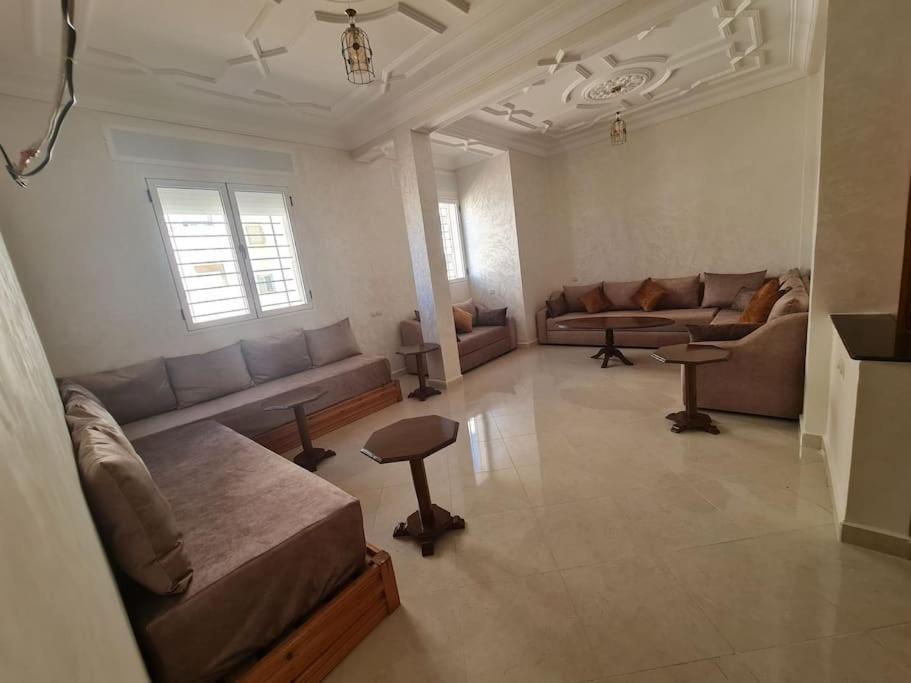 Appartement A Louer ララシュ エクステリア 写真