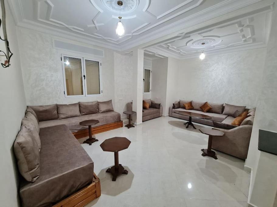 Appartement A Louer ララシュ エクステリア 写真